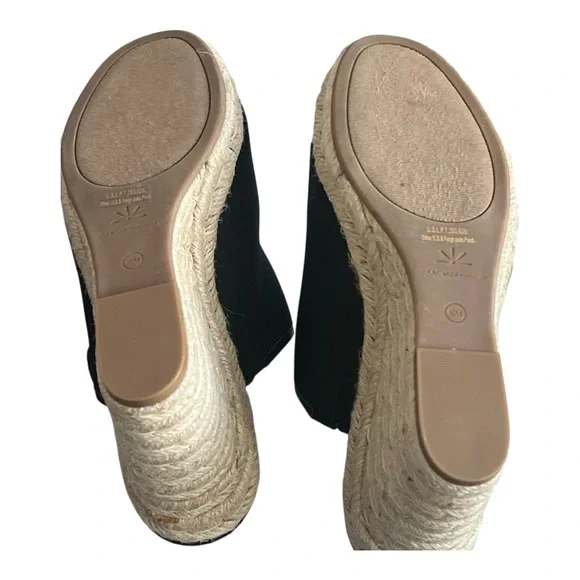 Isaac Mizrahi Black and Tan Wedge Sandals Size 10 - Picture 6 of 7